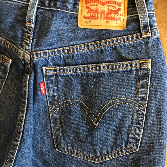 Levi’s Jean Shorts - Picture 4 of 4